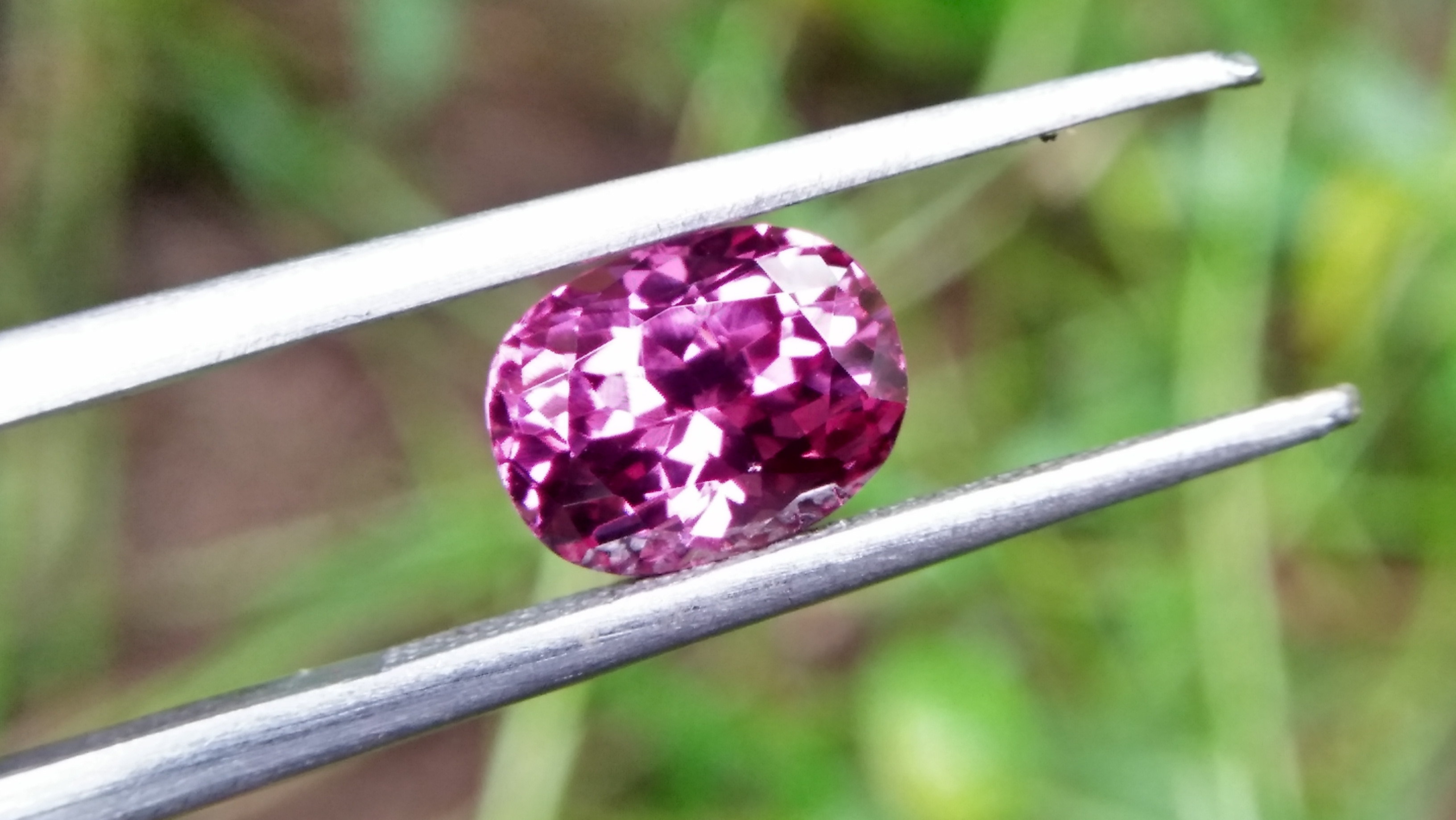 Natural Pink Garnet Weight: 2.15Cts Dimension: 8.4mm x 6.4mm x 4.9mm Colour: Reddish Pink Clarity : SI Birthstone : January Treatment : Unheated/Natural