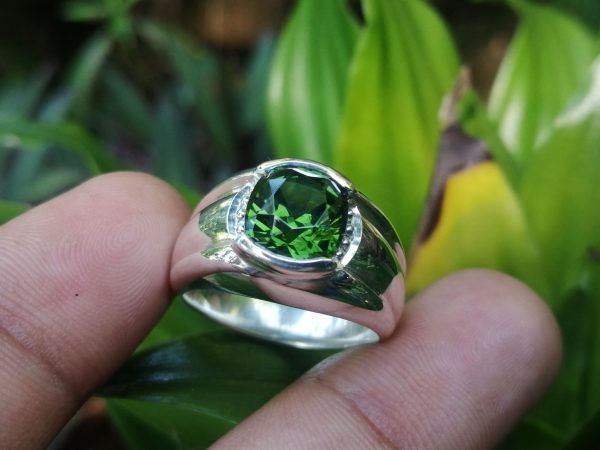 Natural Green Zircon Gent Ring - Beccarite Zircon