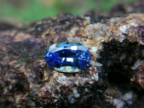 Blue Sapphire from Sri Lanka directly from the source