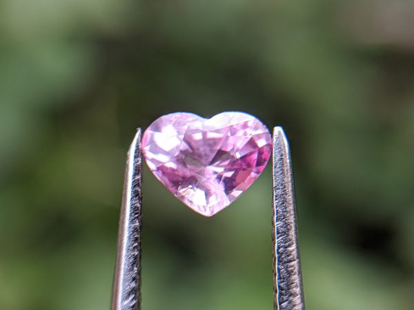 17_Natural pink sapphire heartsri lanka danu group Gemstones_compress75