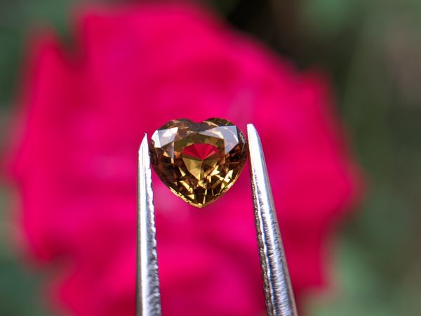 18_Natural yellow sapphire heart sri lanka danu group Gemstones_compress55