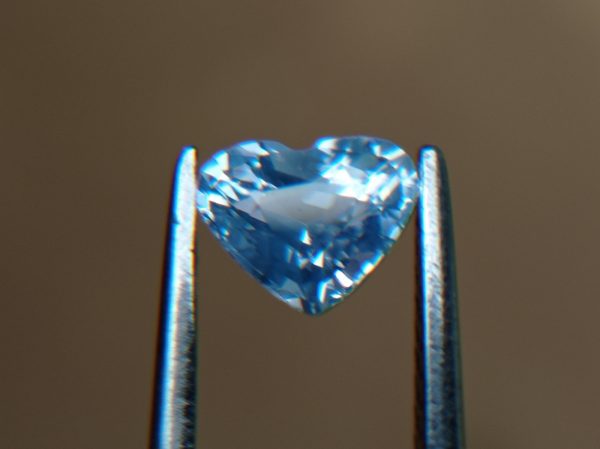 25_Natural blue Sapphire from Danu Group Gemstones