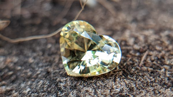22_Natural yellow sapphire heart sri lanka danu group Gemstones_compress63