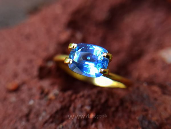 danugroup.lk - ceylon natural cornflower blue sapphire engagement ring stone