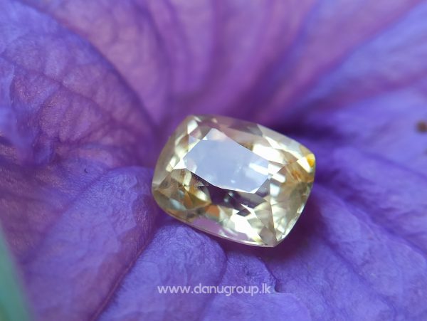 Ceylon Natural Yellow Sapphire - danugroup.lk