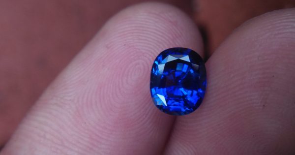 Ceylon Natural Blue Sapphire Unearthed from city of gem Ratnapura Sri Lanka. According to Vedic Astrology Blue Sapphire represents the planet of saturn. It is said that if blue sapphire gemstone gives good effects to wearer can achieve huge success in life.