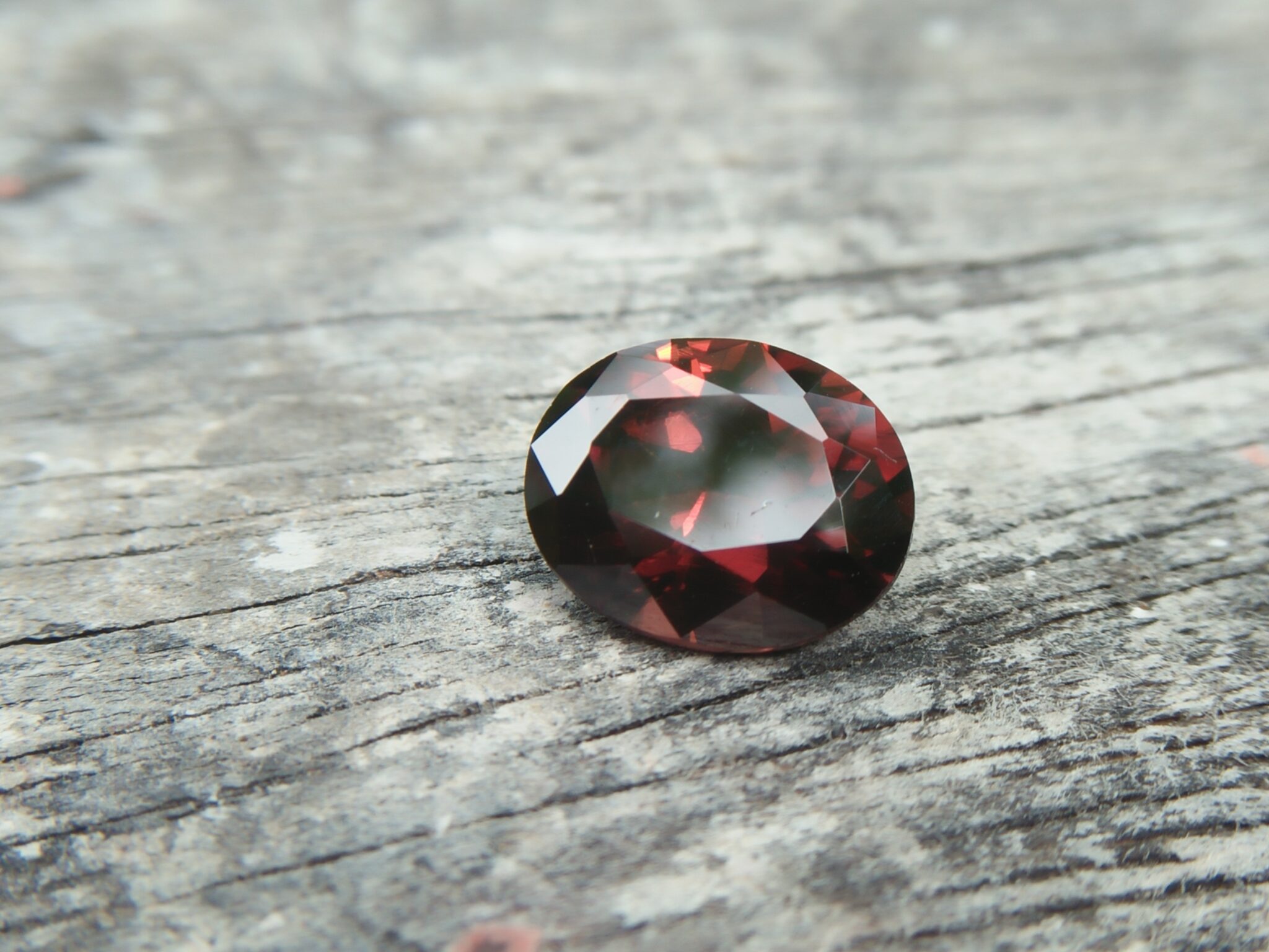 Ceylon Natural Hyacinth Zircon Dimension : 10mm x 8.2mm x 5.2mm Weight : 3.80Cts Shape : Ovel Colour : Zircon Treatment : Unheated / Natural Mineral : Ratnapura, Sri Lanka