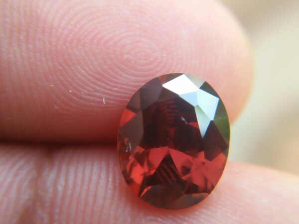 Ceylon Natural Hyacinth Zircon Dimension : 10mm x 8.2mm x 5.2mm Weight : 3.80Cts Shape : Ovel Colour : Zircon Treatment : Unheated / Natural Mineral : Ratnapura, Sri Lanka