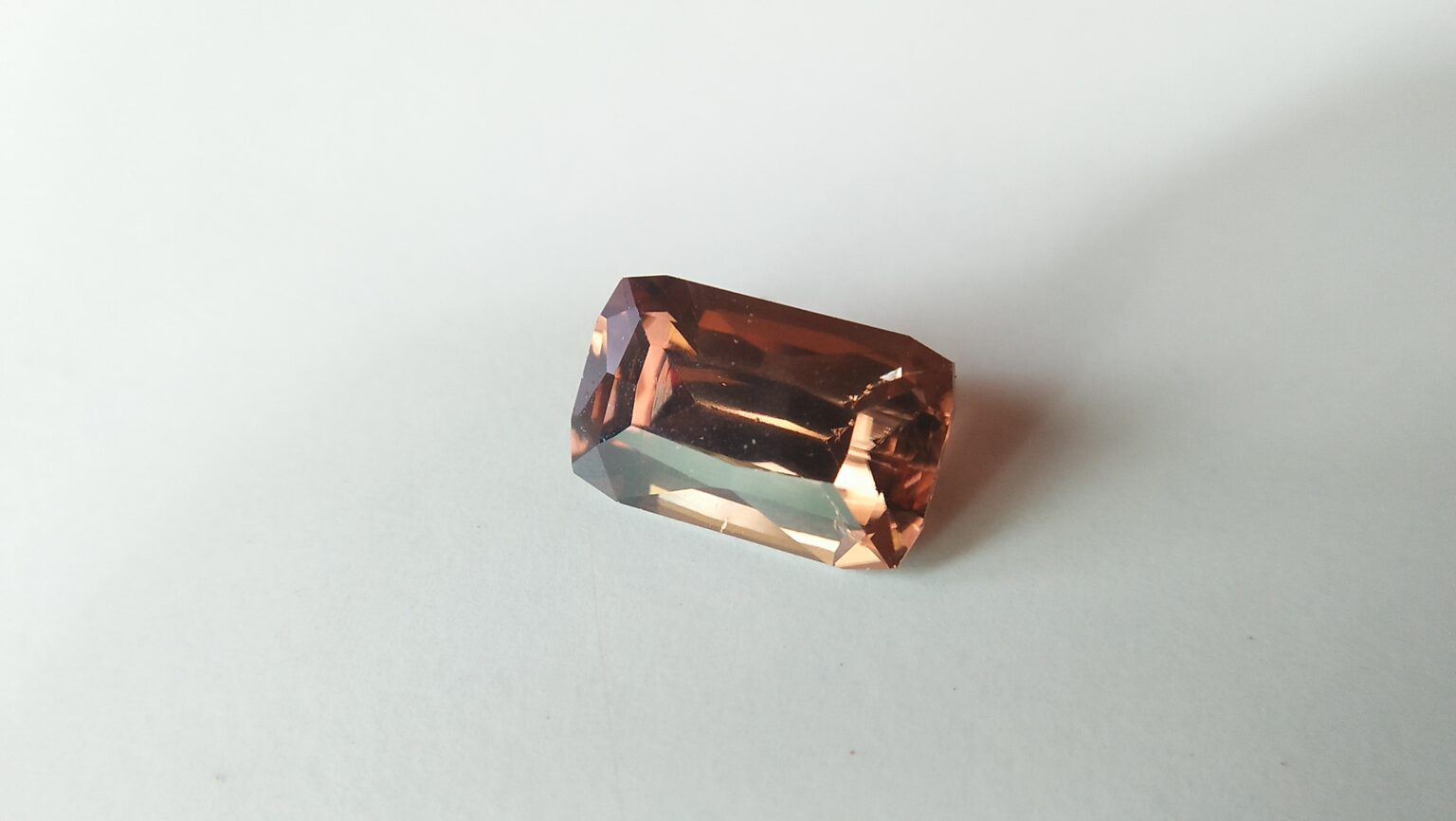 Ceylon Natural " chocolate 🍫" Zircon called "jargoon". It's 4.70cts weight, 11mm x 7mm x 5.3mm dimension stone unearthed from city of gem Ratnapura Sri Lanka