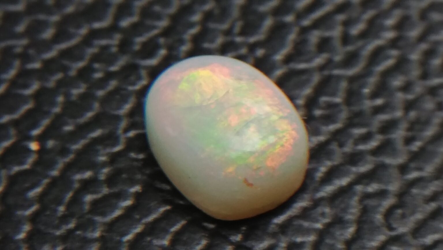 🇳🇿 ✈ 🇱🇰 👇 Australian Opal 6.1mm x 5.3mm dimension , ovel shape stone 💧 unearthed from Australia. Opal is luckiest and most magical of all gems because it can show all colors https://youtu.be/7LG4gS8MyK8 Opal is a hydrated amorphous form of silica; its water content may range from 3 to 21% by weight, but is usually between 6 and 10%. Because of its amorphous character, it is classed as a mineraloid, unlike crystalline forms of silica, which are classed as minerals (wiki©) https://danugroup.lk https://danugroup.business.sitei https://fb.com/danugroup.lk