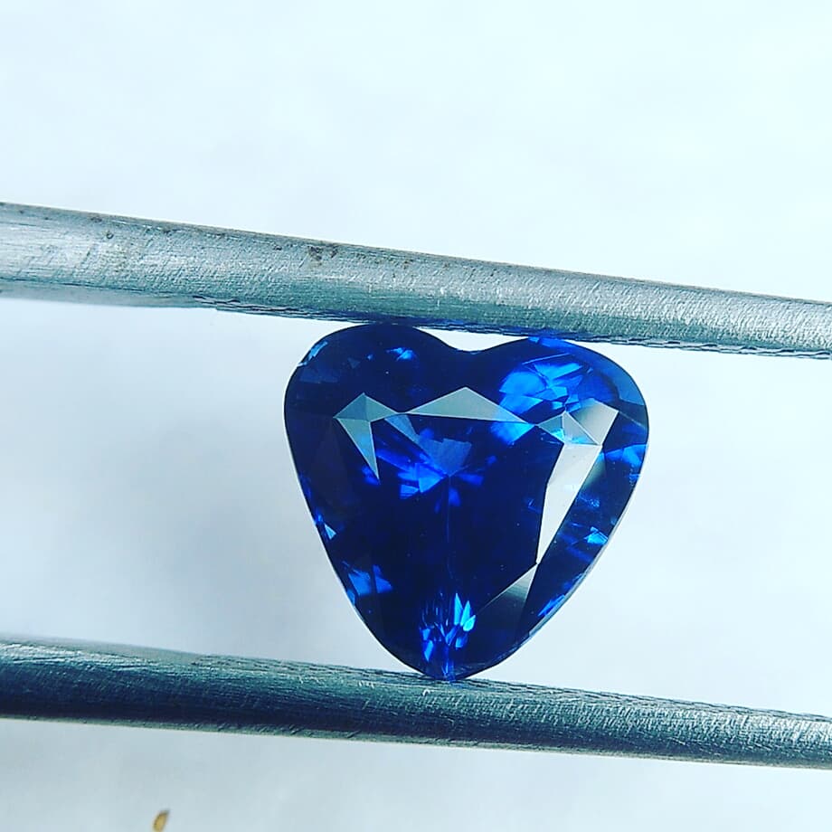 Ceylon Blue Sapphire Heart Unearthed from city of gem Ratnapura Sri Lanka. According to Vedic Astrology Blue Sapphire represents the planet of saturn. It is said that if blue sapphire gemstone gives good effects to wearer can achieve huge success in life.