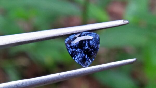 Natural Blue Spinel Shape : Trillion Clarity : Very Clean Treatment : Natural/Unheated Dimension : 6.5mm x 4.8mm Weight : 1.35Cts Colour : Blue