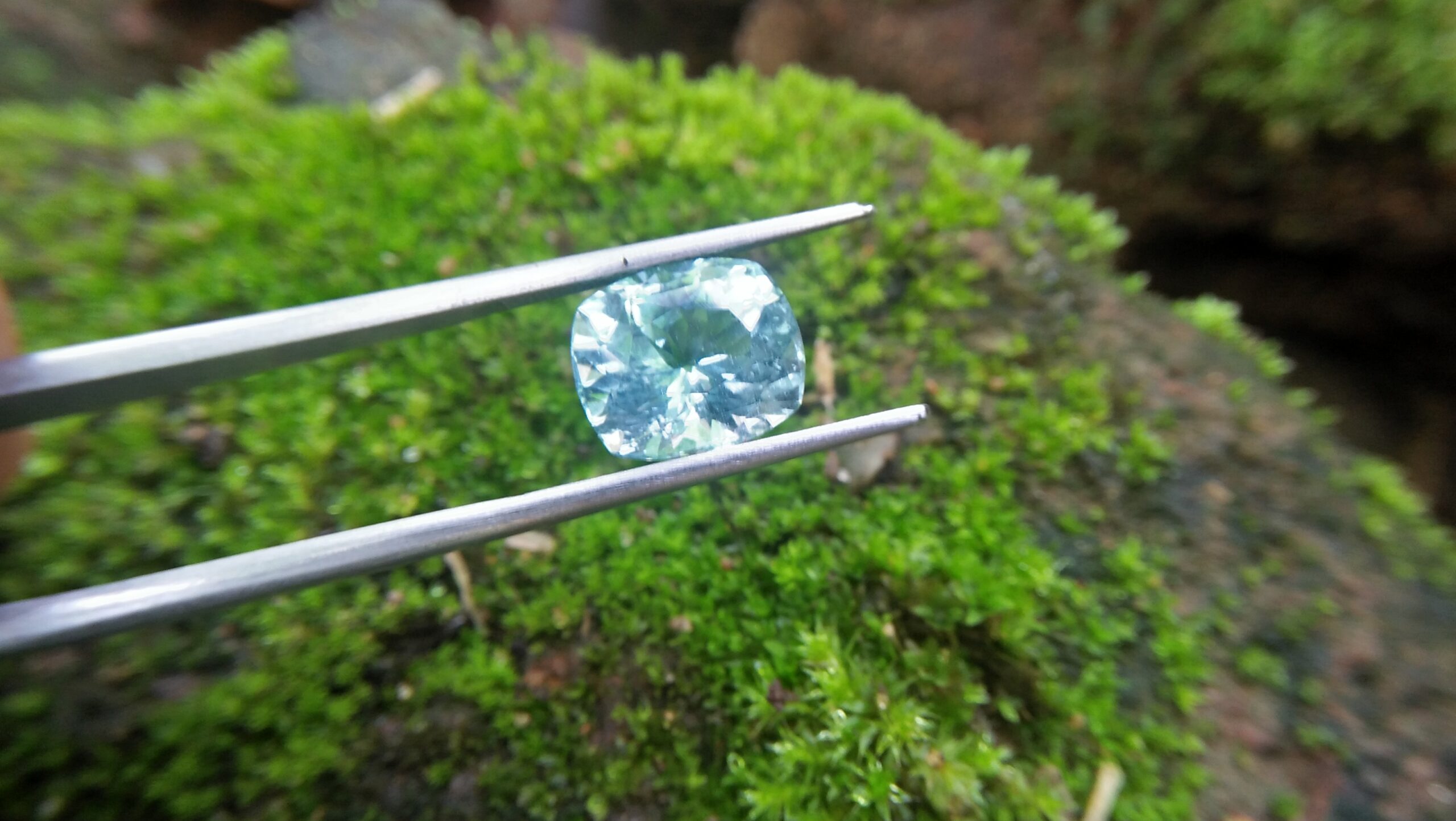 Aquamarine is a color variety of the mineral beryl. Beryl is a mineral composed of beryllium aluminium cyclosilicate with the chemical formula Be₃Al₂. Well-known varieties of beryl include emerald and aquamarine. Naturally occurring, hexagonal crystals of beryl can be up to several meters in size, but terminated crystals are relatively rare. Hardness : 7.5 – 8 Crystal system : Hexagonal Specific gravity : Average 2.76 Optical properties : Uniaxial (-) Refractive index : nω = 1.564–1.595 nε = 1.568–1.602 Healings of Aquamarine, Aquamarine Heals emotional trauma, Cools high temper and conflict, Relieves stress, helps get in touch with suppressed emotions, Brings peace, Clears the mind, Calms the heart and many healing in this stone