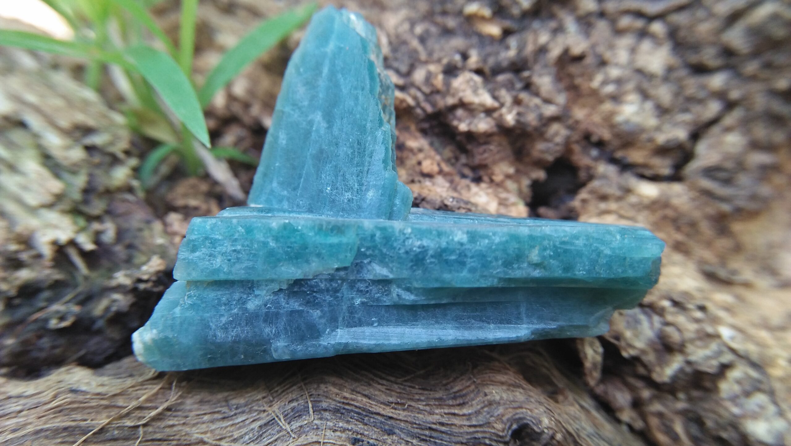 Extremely Rare Gemstone - Natural Grandidierite Grandidierite is an extremely rare mineral and gem that was first discovered in 1902 in southern Madagascar. Grandidierite is nesosilicates mineral with the chemical formula (Mg, Fe2+)(Al, Fe3+)3(SiO4)(BO3)O2. It is found colors such as Bluish-green, greenish-blue with 7½ hardness according to the more hardness scale. Grandidierite can be seen Vitreous, Pearly luster stones with 2.98 - 2.99 Specific Gravity. This gemstone was named in honor of French explorer Alfred Grandidier who studied the natural history of Madagascar. He is a French explorer and Naturalist. Grandidierite has very strong dispersion and Visible Pleochroism, It is a Nesosilicates orthorhombic Mineral with Biaxial (-) Optical Properties. Inside of grandidierite mostly can be seen very perfect cleavages. As an optical properties, it has a 1.583 - 1.639 refractive index. Grandidierite can be found in India, Germany, Denmark, Malawi, Namibia, India, Norway, and Sri Lanka. Grandidierite's main source is Madagascar. Healing Properties of Grandidierite Grandidierite is a blue gemstone that promotes spiritual awakening, peace, and tranquility and can encourage you to communicate in a calm and clear manner.