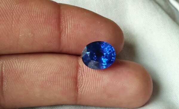 Sapphire is the birthstone for September Blue Sapphire helps activate the unconscious level of the mind and stimulate a dream state. Sapphire frees us from our “inner prisons” and psychic suffering that can cause us to shut down emotionally. Blue Sapphire is also used to relieve headaches, fever, nosebleeds, and issues of the ears, including hearing, infection, inner-ear imbalances and vertigo