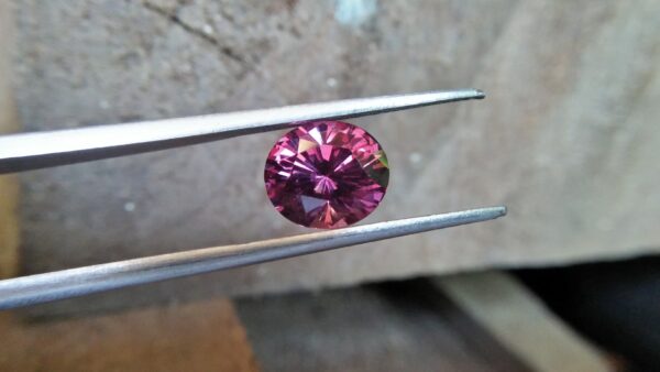 Natural Colour Change Garnet Weight: 3.19Cts Dimension: 9.7mm x 8.31mm x 5.8mm Colour: changing colors Brown, Brownish purple, Orangy Red Clarity : SI Birthstone : January Treatment : None/ Natural