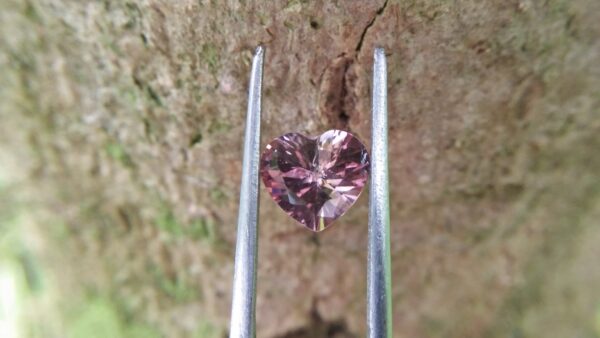 NATURAL Bi Colour TOURMALINE Tourmaline is a crystalline boron silicate mineral compounded with elements such as aluminium, iron, magnesium, sodium, lithium, or potassium. • Chakras - Heart Chakra • Planet - Mercury - Hardness : 7 – 7.5 - Crystal system : Trigonal - Specific gravity : 3.06 - Optical properties : Double refractive, uniaxial negative - Refractive index : nω=1.635–1.675 nε=1.610–1.650 Tourmaline attracts inspiration, compassion, tolerance and prosperity. It balances the right-left sides of the brain. It Helps treat paranoia, overcomes dyslexia and improves hand-eye coordination. Tourmaline releases tension, making it helpful for spinal adjustments