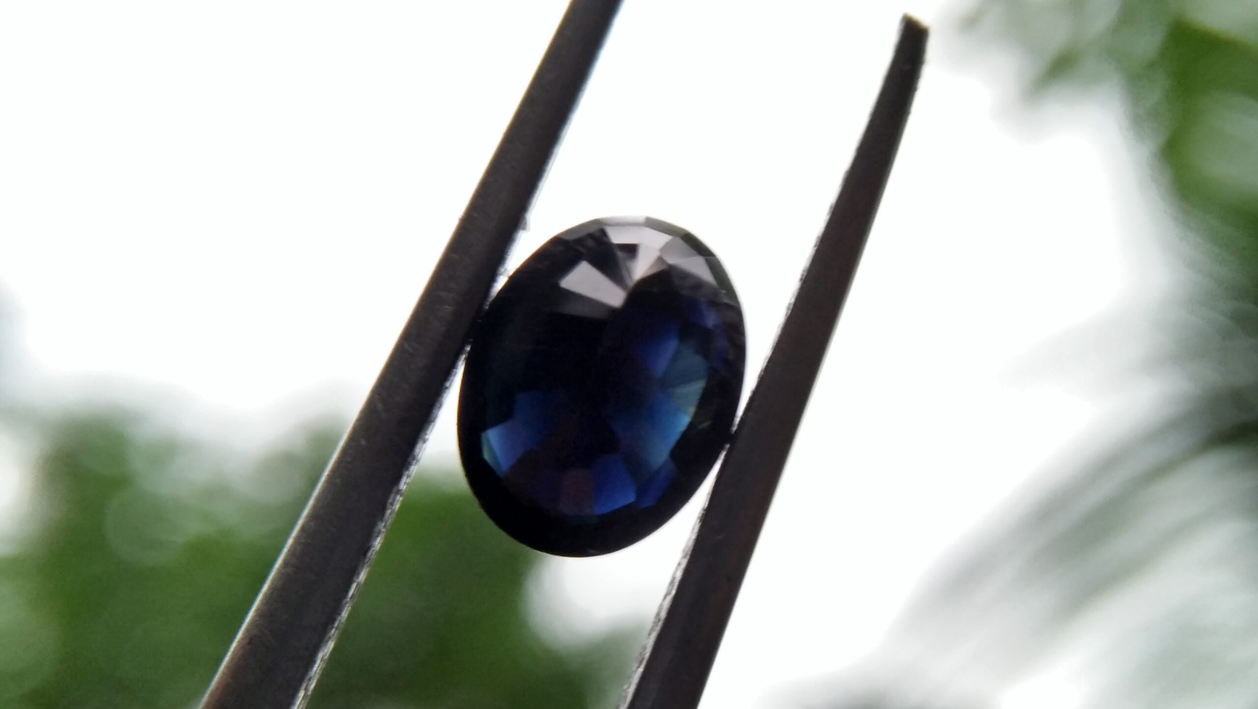 Natural Dark Blue Sapphire ( Kakanil ) කාකනිල් සෙනසුරු ග්රහයාට අයත් මැණික/ Stone of Saturn Shape : Ovel Clarity : Clean Treatment : Natural/Unheated Dimension : 7.3mmx 5.3mm x 3.9mm Weight : 1.55Cts Location : City of Gem Ratnapura Sri Lanka