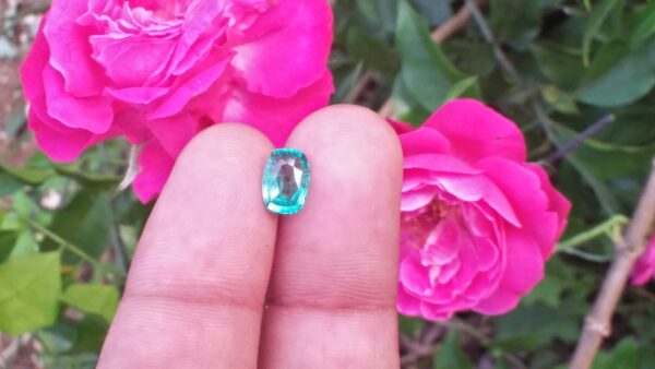 Natural Colombian Emerald Clarity : SI Treatment : Natural/Unheated Dimension : 7.95mm x 5.6mm x 3.61mm Weight : 1.05 Cts Birthstone : May Mineral : Colombia