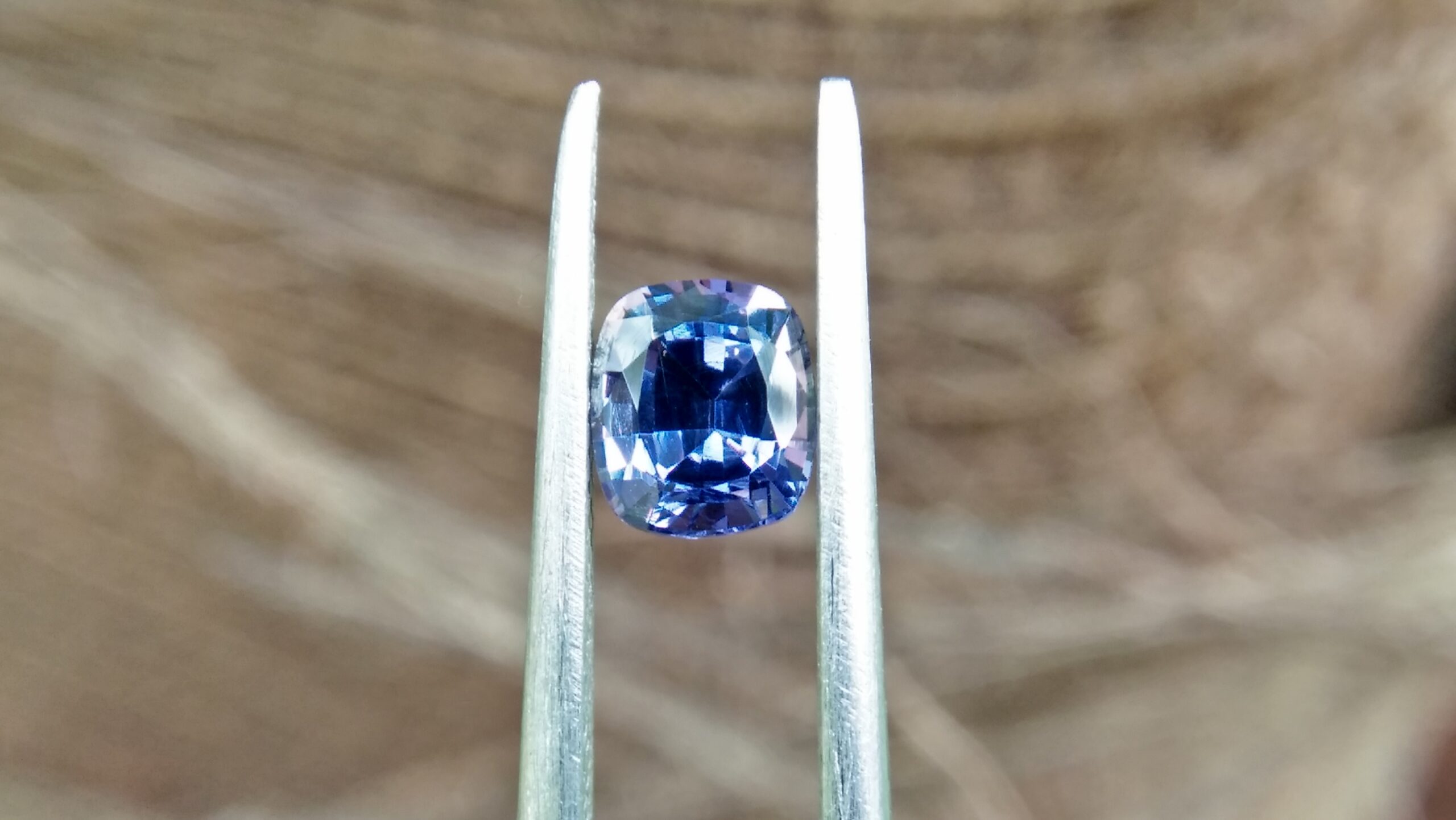 NATURAL Blue Spinel Serial Number : RT 7143 Shape : Cution Clarity : Loop Clean Treatment : Natural/Unheated Weight : 0.90Cts Colour : Blue Dimension : 5.92mm x 5.12mm x 3.96mm "National Gem And Jewellery Authority (NGJA) " Certified