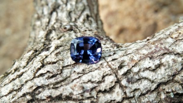 NATURAL Blue Spinel Serial Number : RT 7143 Shape : Cution Clarity : Loop Clean Treatment : Natural/Unheated Weight : 0.90Cts Colour : Blue Dimension : 5.92mm x 5.12mm x 3.96mm "National Gem And Jewellery Authority (NGJA) " Certified
