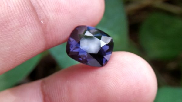 NATURAL Cobalt Spinel Shape : Cution Rectangular Clarity : Clean Cut : Mixed Cut Treatment : Natural/Unheated Weight : 3.60 Cts Colour : Violetish Blue Dimension : 10.37 mm x 8.87 mm x 5.26 mm Species : Natural Spinel Variety : Cobalt Spinel N L/: 71471 "GGTL" Certified (GIA Alumini Association Member)