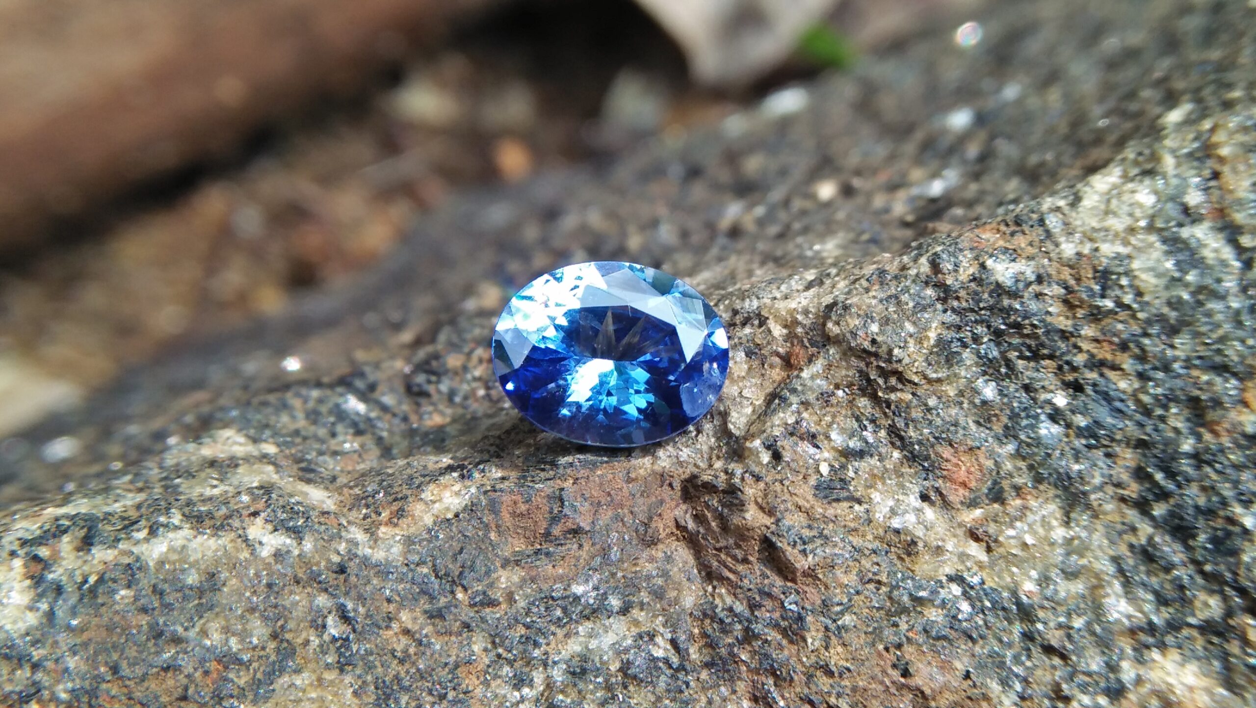 Sapphire is the birthstone for September NATURAL BLUE SAPPHIRE Shape : Ovel Cut : Flower Dimension : 7.5 mmx 5.9 mm x 3.4 mm Weight : 1.14 Cts Clarity : SI Colour : Blue Transparency : Transparent Tteatment : Unheated/ Natural Origin : Sri Lanka