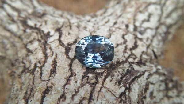 Sapphire is the birthstone for September NATURAL BLUE SAPPHIRE Shape : Ovel Cut : Mixed Cut Dimension : 6.9mm x 5.7mm x 3.7mm Weight : 1.20Cts Clarity : SI Colour : Greenish Blue Transparency : Transparent