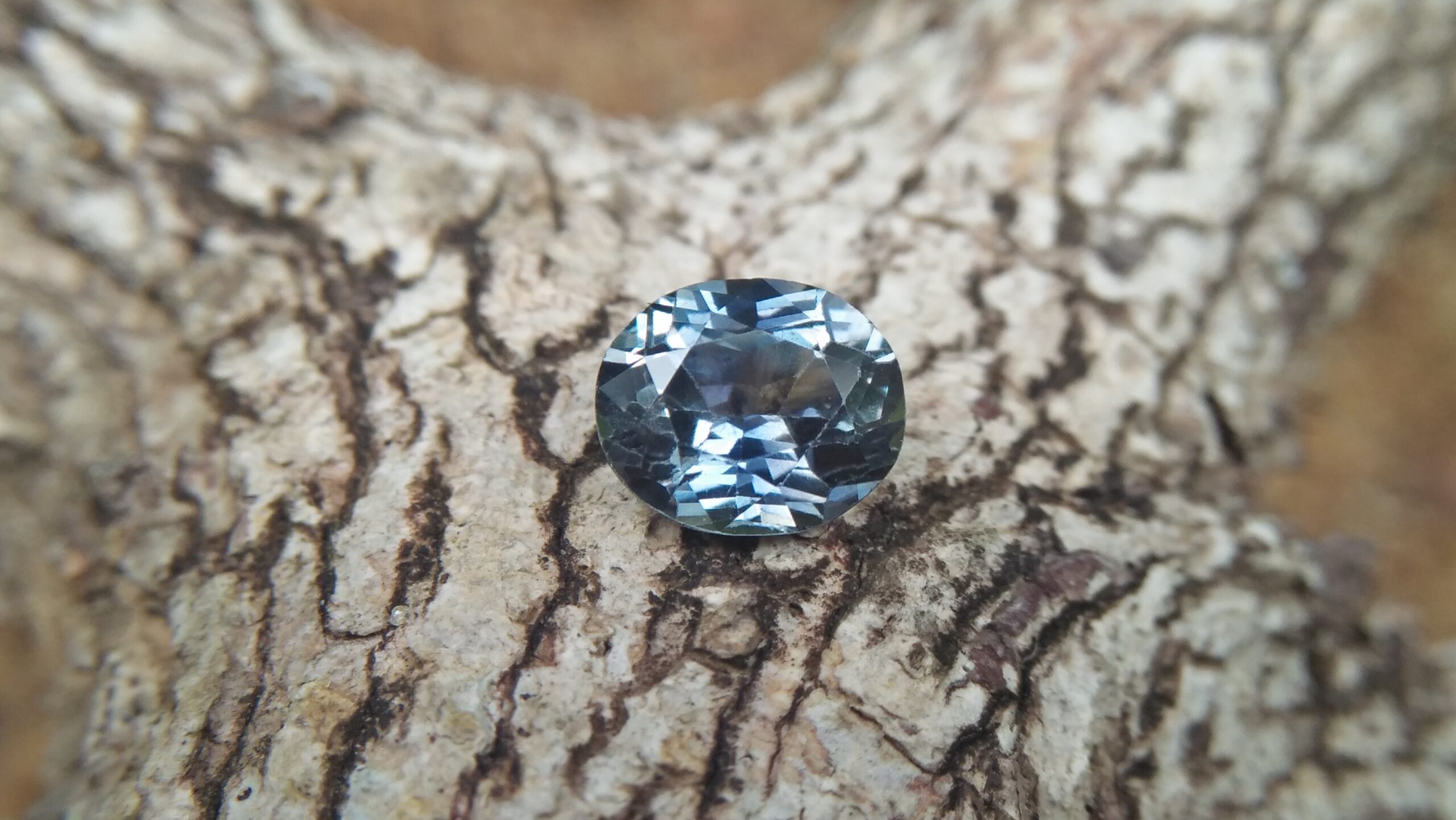 Sapphire is the birthstone for September NATURAL BLUE SAPPHIRE Shape : Ovel Cut : Mixed Cut Dimension : 6.9mm x 5.7mm x 3.7mm Weight : 1.20Cts Clarity : SI Colour : Greenish Blue Transparency : Transparent