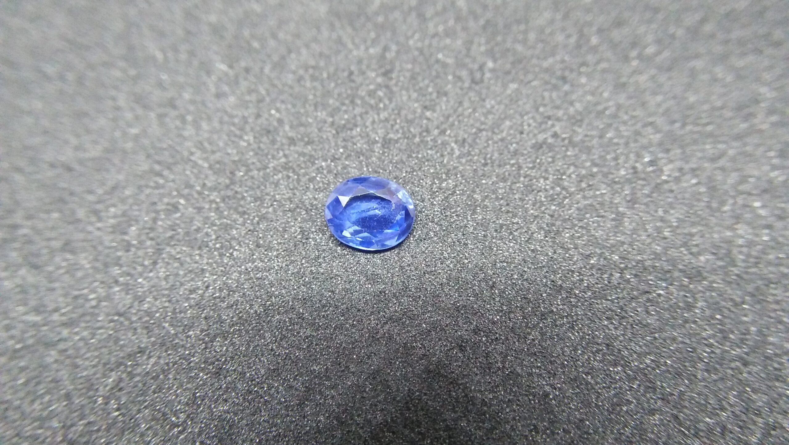 CEYLON NATURAL BlUE SAPPHIRE