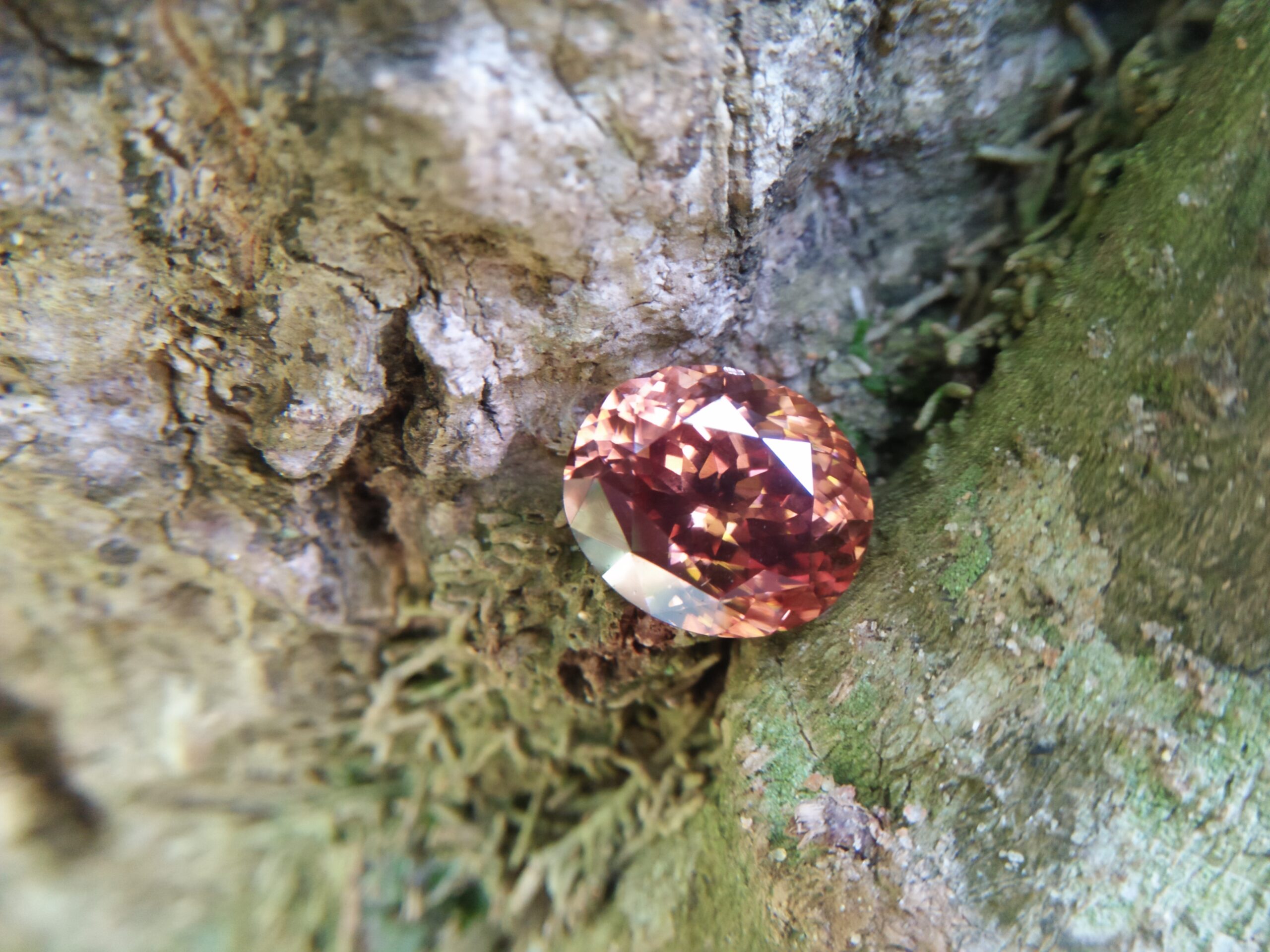 Ceylon Natural Jacinth Zircon Colour : Orangy Brown Shape : Oval Weight : 8.48 CTS Dimension : 12.1 x 10.2 x 7.2 mm Treatment : None/Unheated Clarity : Clean • CSL - Colored Stone Laboratory Certified ( GIA Alumina Association Member ) • CSL Memo No : ABD49DE09EA9