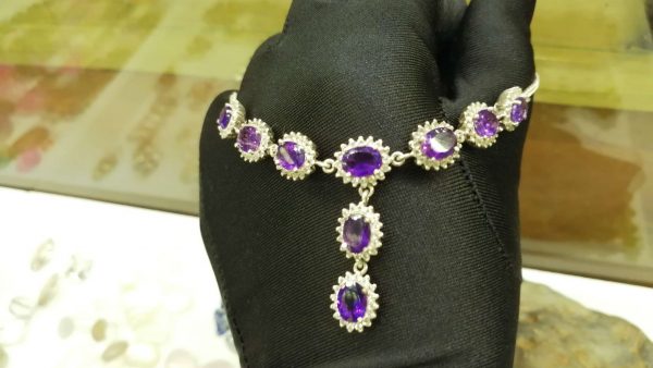 Metal : Silver Stone : Amathyst Type : Necklace Weight : 14.77 g 紫晶銀項鍊 宝石 :紫晶 颜色 : 紫色 透明 : 好透明 金属:银 重量:14.77 克