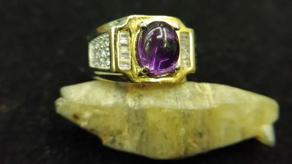 Metal : Silver Stone : Amathyst Type : Ring Weight : 7.17 g 紫晶銀介指 宝石 :紫晶 颜色 : 紫色 透明 : 好透明 金属:银 重量:7.17 克