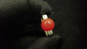 Metal : Silver Stone : Carnalian Type : Ring Weight : 4.08 g 红玉髓銀介指 宝石 :红玉髓 颜色 : 红色 透明 : 好透明 金属:银 重量:4.08 克