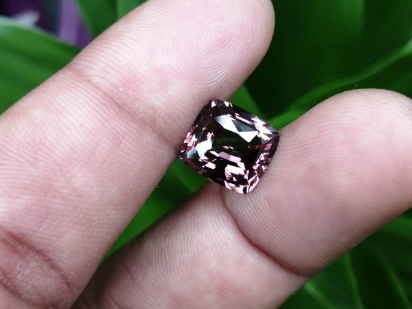 Unique Brown Spinel sri Lanka