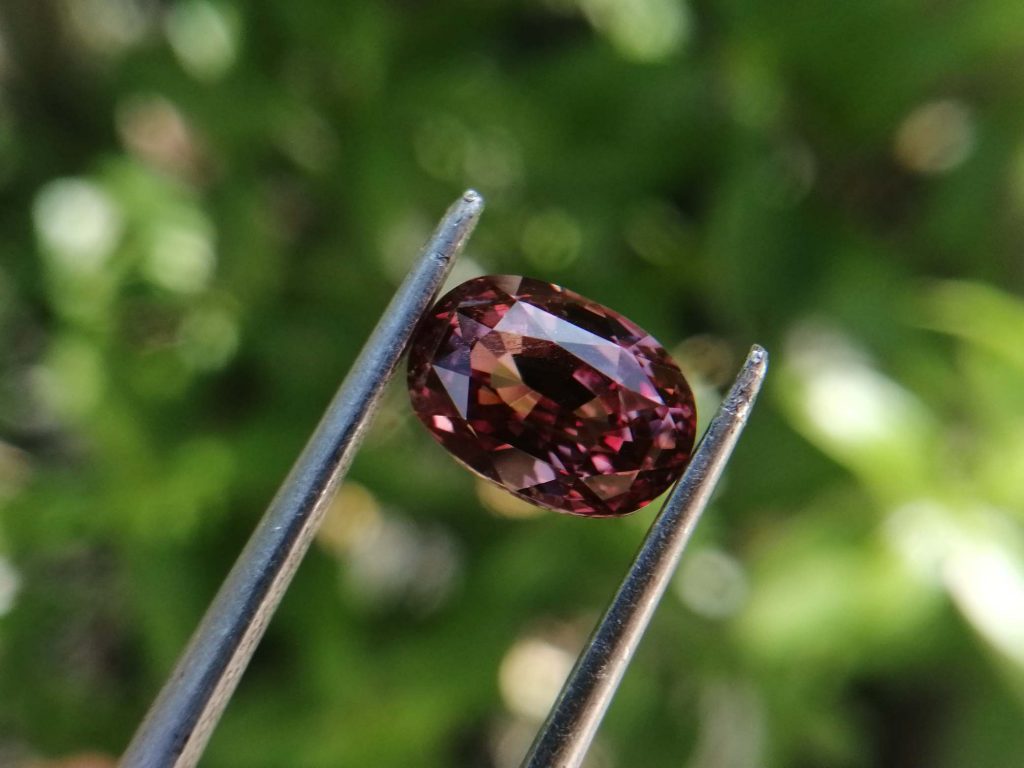 Natural Orangy-pink Spinel "Padparadscha Color" The orangy-pink color spinel is a very special and expensive color variety of spinel family. In the Spinel market, It gets a special place among the buyers. Most Orangy Pink Spinels shows fluorescent under ultraviolet light. Spinel is the magnesium-aluminum member of the larger spinel group of minerals with chemical formula MgAl₂O₄. Spinel is actually a large group of minerals. Gahnite, hercynite, ceylonite, picotite, and galaxite are all part of the spinel group.