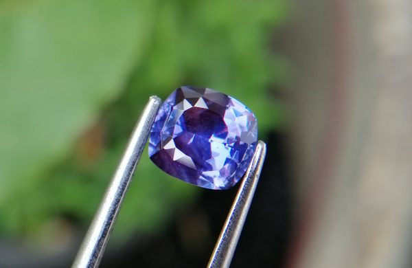 Natural Violetish Purple Sapphire Sri Lanka