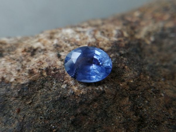 Cornflower Blue Sapphire Sri Lanka
