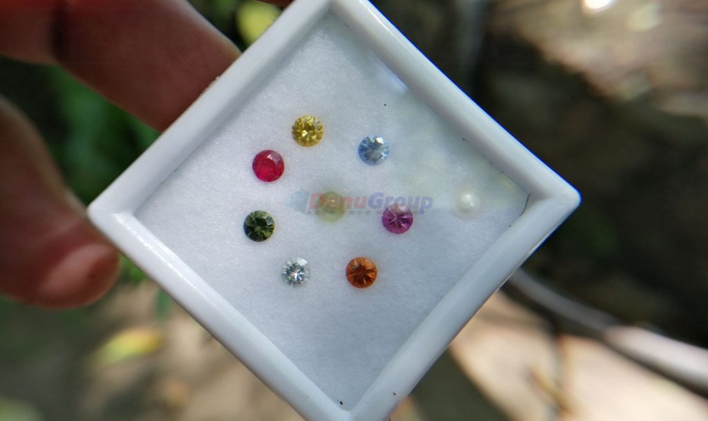 Natural 9 Gemstones Set - Nawarathna Gemstones