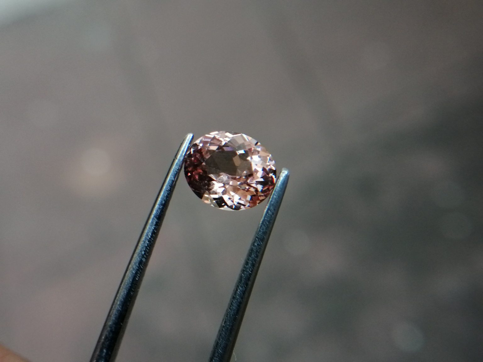 Natural Champagne Sapphire – Peach Sapphire