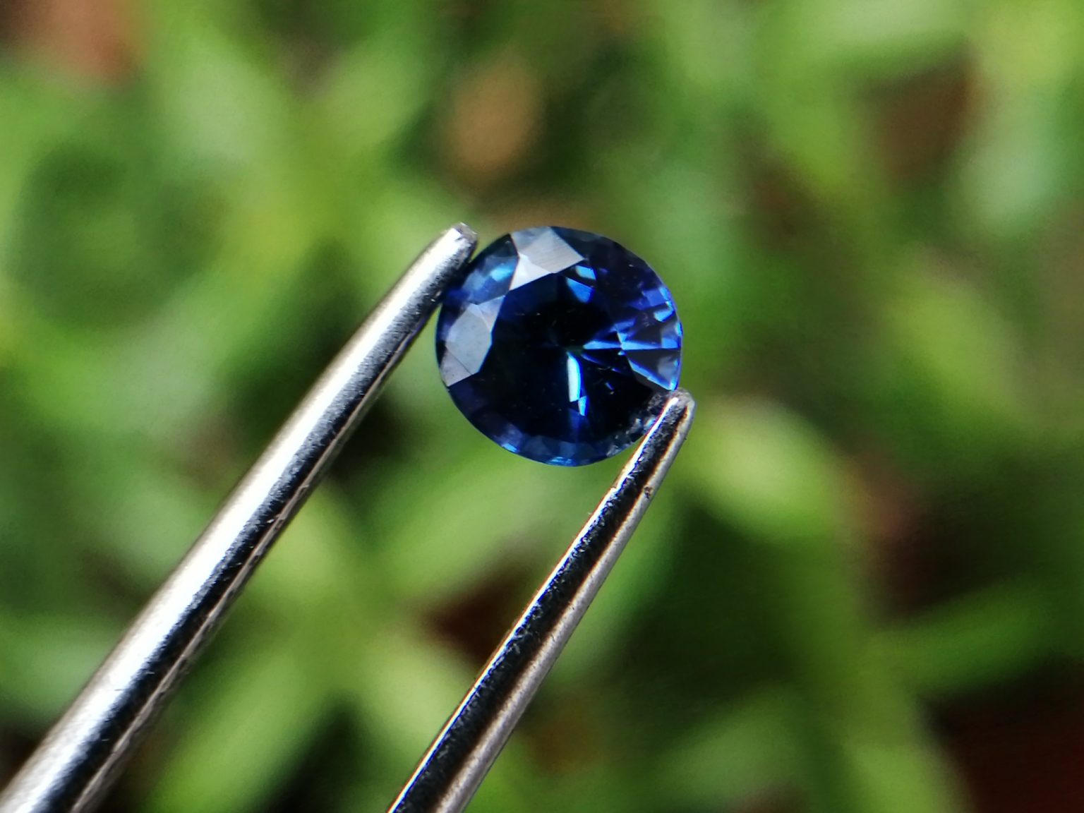 Ceylon Blue Sapphire Sri Lanka