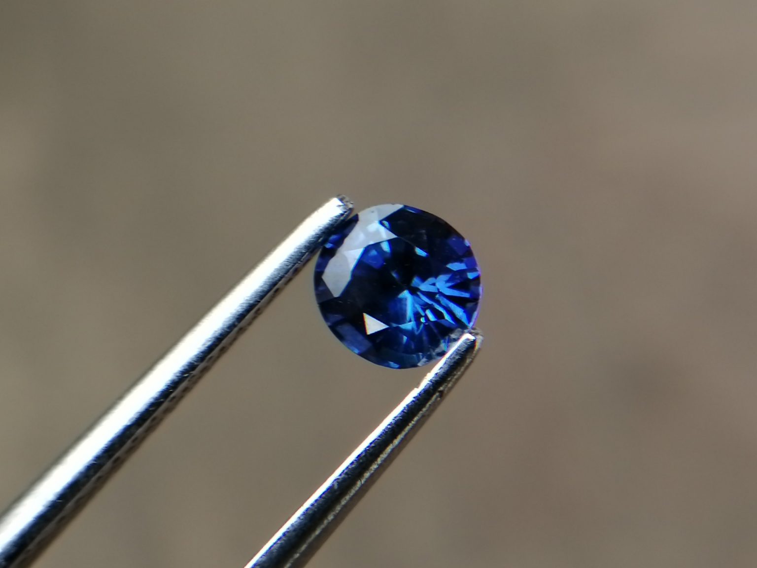 Ceylon Blue Sapphire Sri Lanka