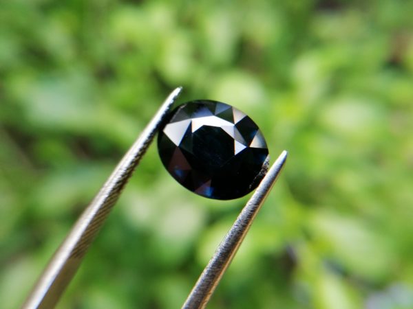 1_Danu Group dark blue sapphire
