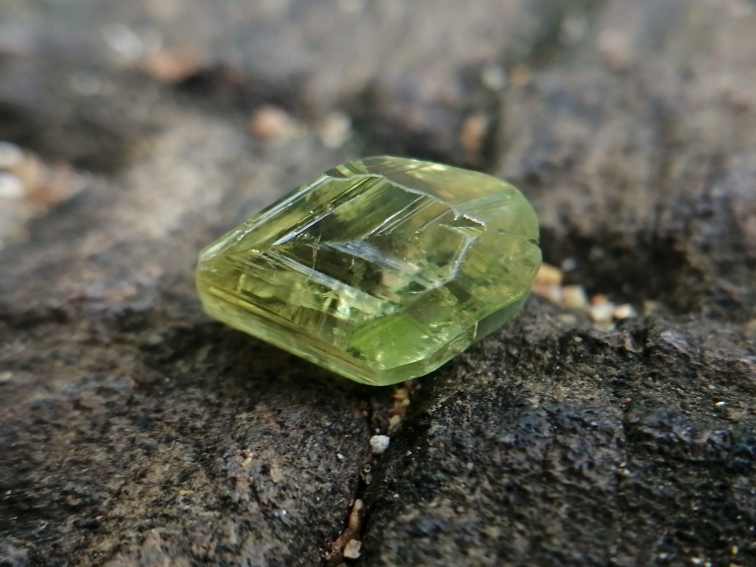 3_rare chrysoberyl crystal danu group mining