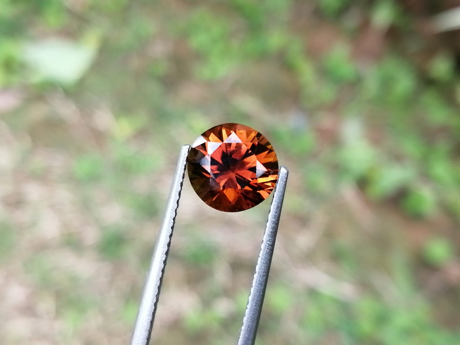 5_Dravite tourmaline Sri lankan Uniqueness Danu Group gemstones