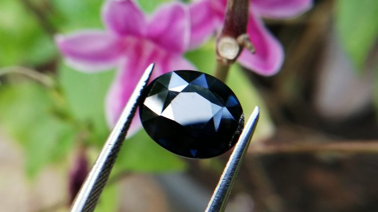9_Danu Group dark blue sapphire