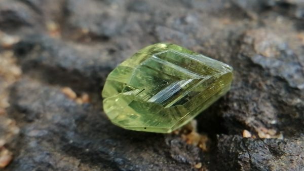 9_rare chrysoberyl crystal danu group mining