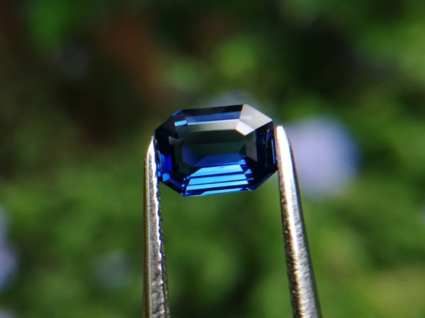 Ceylon Natural Vivid Blue "Royal Blue" Sapphire Danu Group gemstones