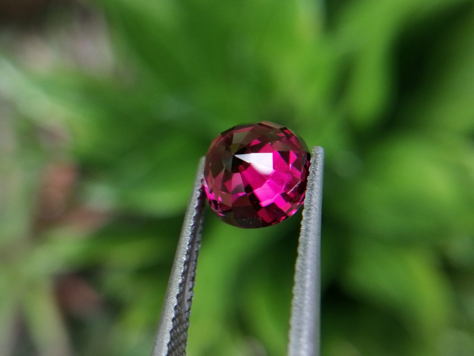 16_Natural Brilliance Rhodolite Garnet Danu Group Gemstones collection