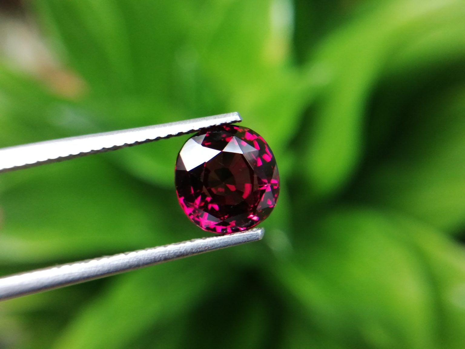 17_Natural Brilliance Rhodolite Garnet Danu Group Gemstones collection